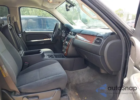 2007 Chevrolet Tahoe Lt z USA, uszkodzony, nr VIN 1GNFC13J37R145574